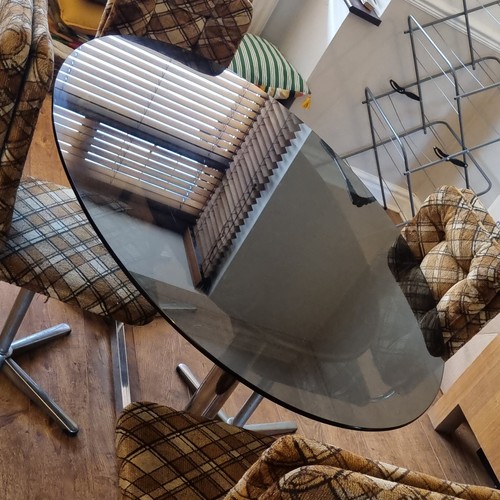 Round smoked glass - smoked,