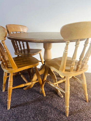 Round wooden dining table - wooden,